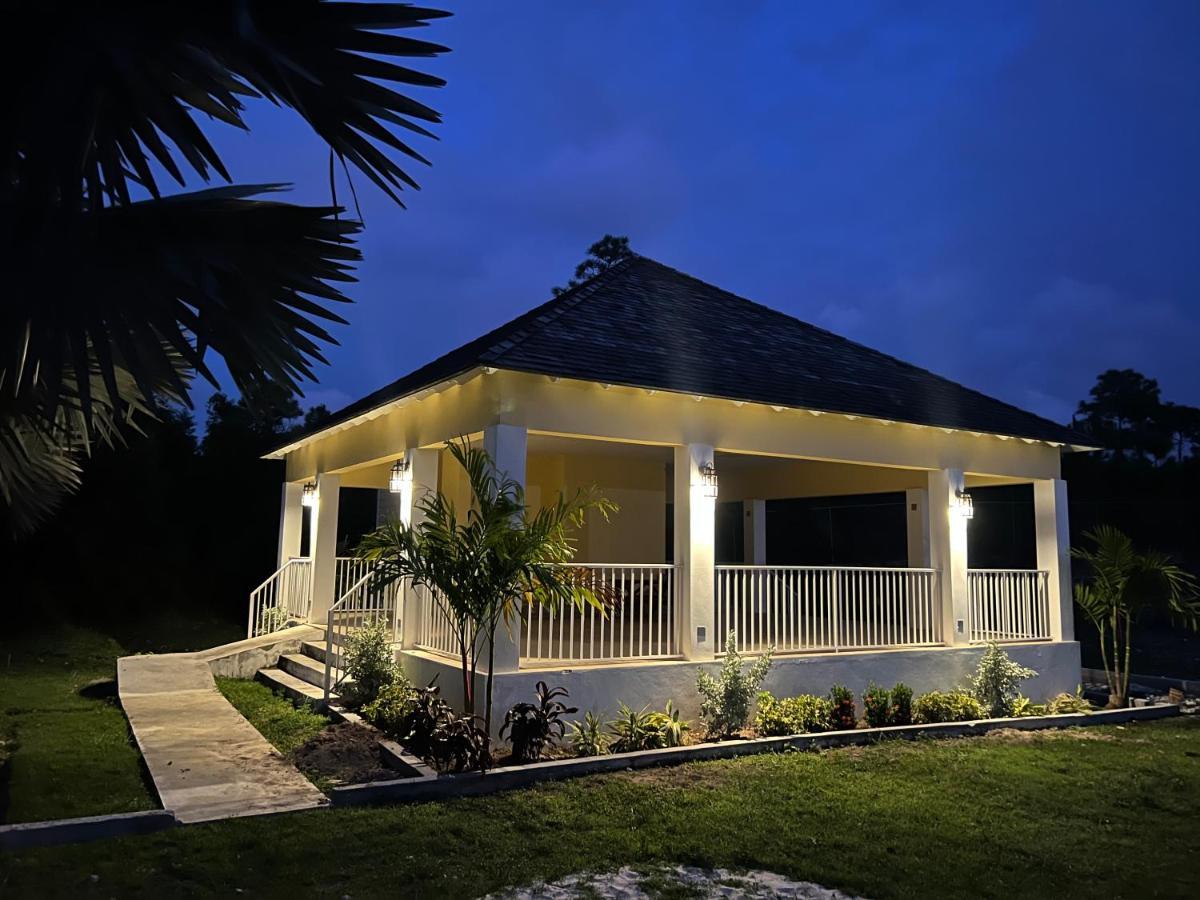 Garden Penthouse Apartment Nassau Exterior photo
